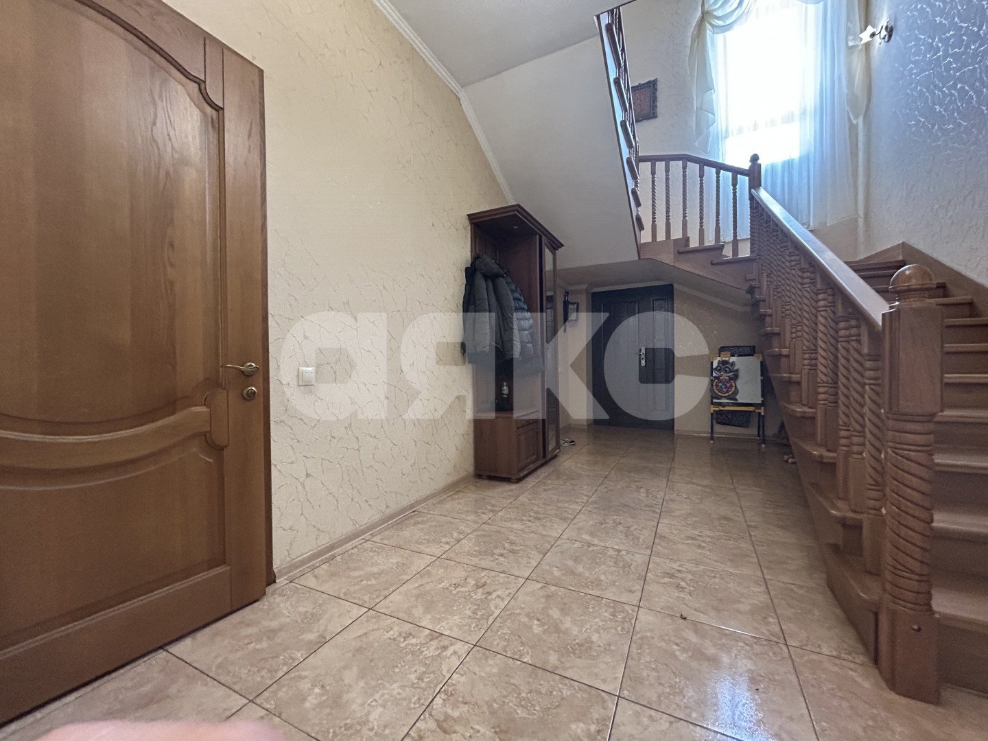 Фото №4: Дом 256&nbsp;м² + 7&nbsp;сот., 2&nbsp;эт. - Горячий Ключ, мкр. Развилка, ул. Парковая