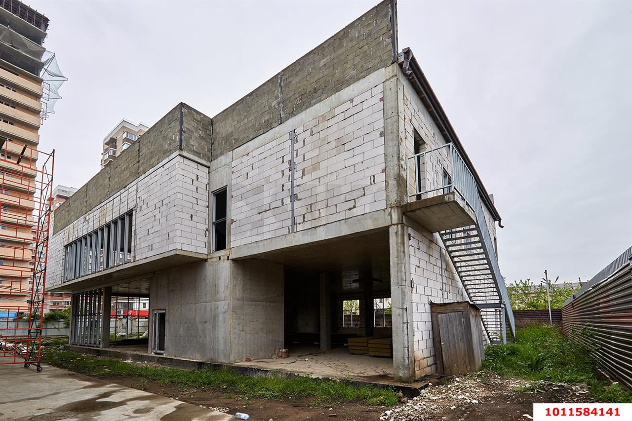 Фото №8: Отдельное здание 984&nbsp;м², 1/2&nbsp;эт. - Краснодар, Прикубанский внутригородской округ, имени Петра Метальникова, мкр. ЖК Победный, ул. Цезаря Куникова