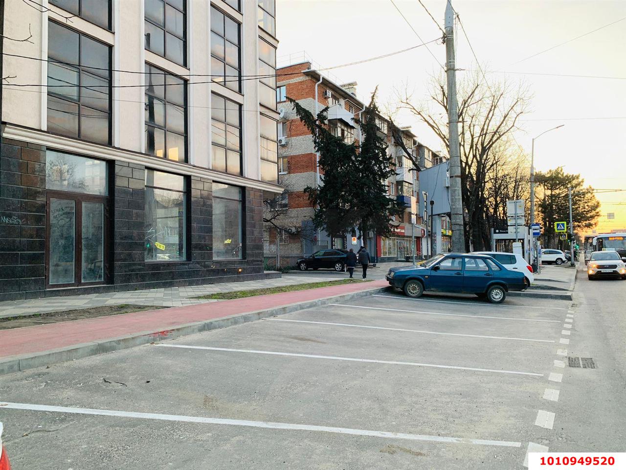 Фото №3: Отдельное здание 880&nbsp;м², 1/4&nbsp;эт. - Краснодар, Западный внутригородской округ, мкр. Центральный, ул. Северная, 302