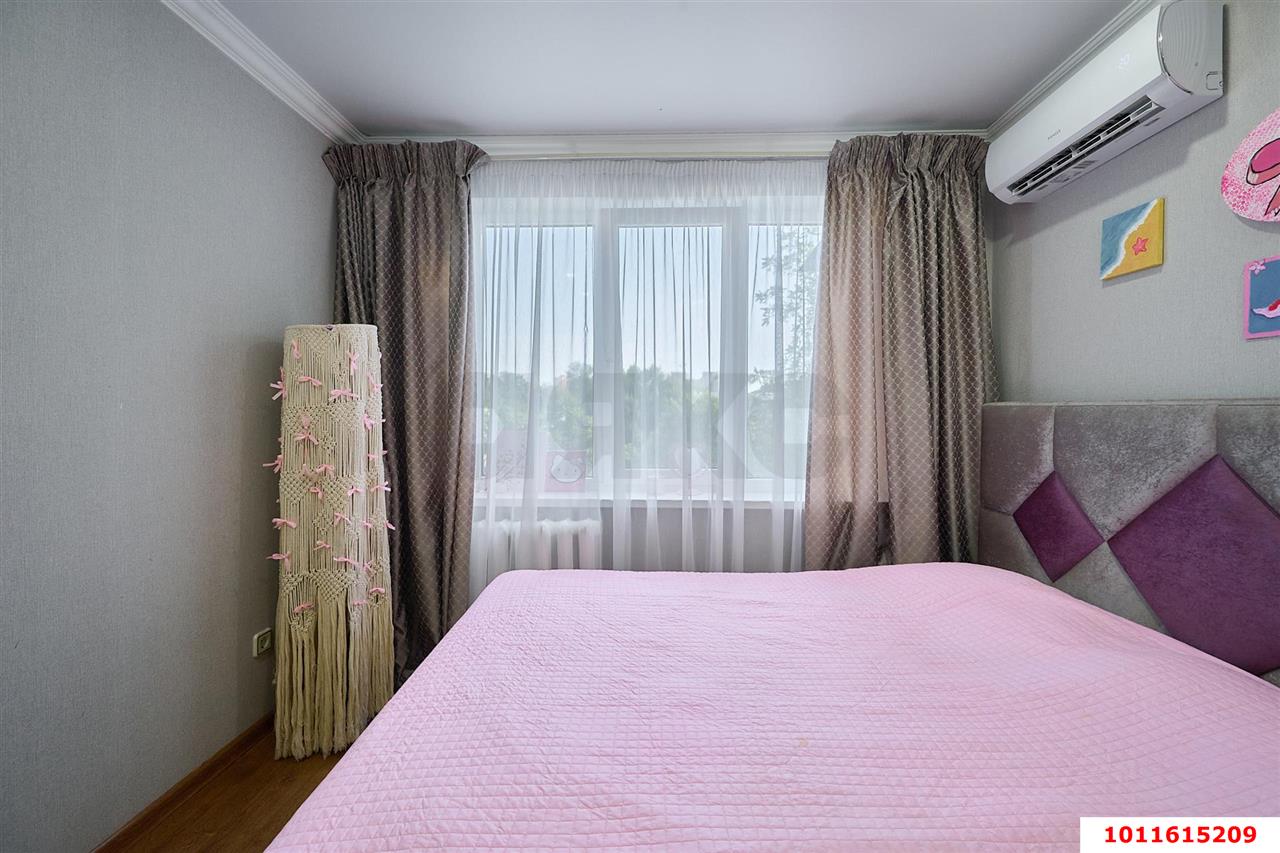 Фото №10: 3-комнатная квартира 70&nbsp;м², 4/9&nbsp;эт. - Краснодар, мкр. Западный внутригородской округ, ул. Бабушкина, 281/2