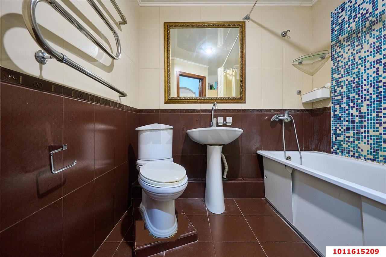 Фото №13: 3-комнатная квартира 70&nbsp;м², 4/9&nbsp;эт. - Краснодар, мкр. Западный внутригородской округ, ул. Бабушкина, 281/2