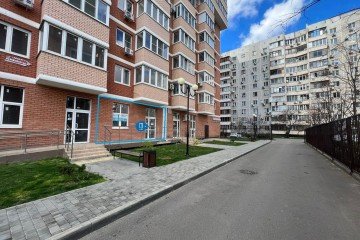 Фото №1: Торговое помещение 138 м² - Краснодар, мкр. Школьный, ул. Школьная, 13/9